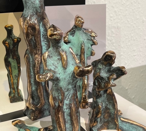 Henrik Busk Andersen, Skulpturer i bronze finder du: Gennemslagskraften, Balls, Engel, balancen, tosomhed, hyldest til din elskede, hjerte-gænger ,giveren og næstekærligheden 